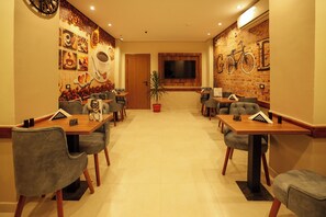 تناول الطعام