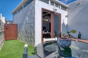 Outdoor dining - Casa El Islote- Apartamento 1 Derecha (San Bartolome)
