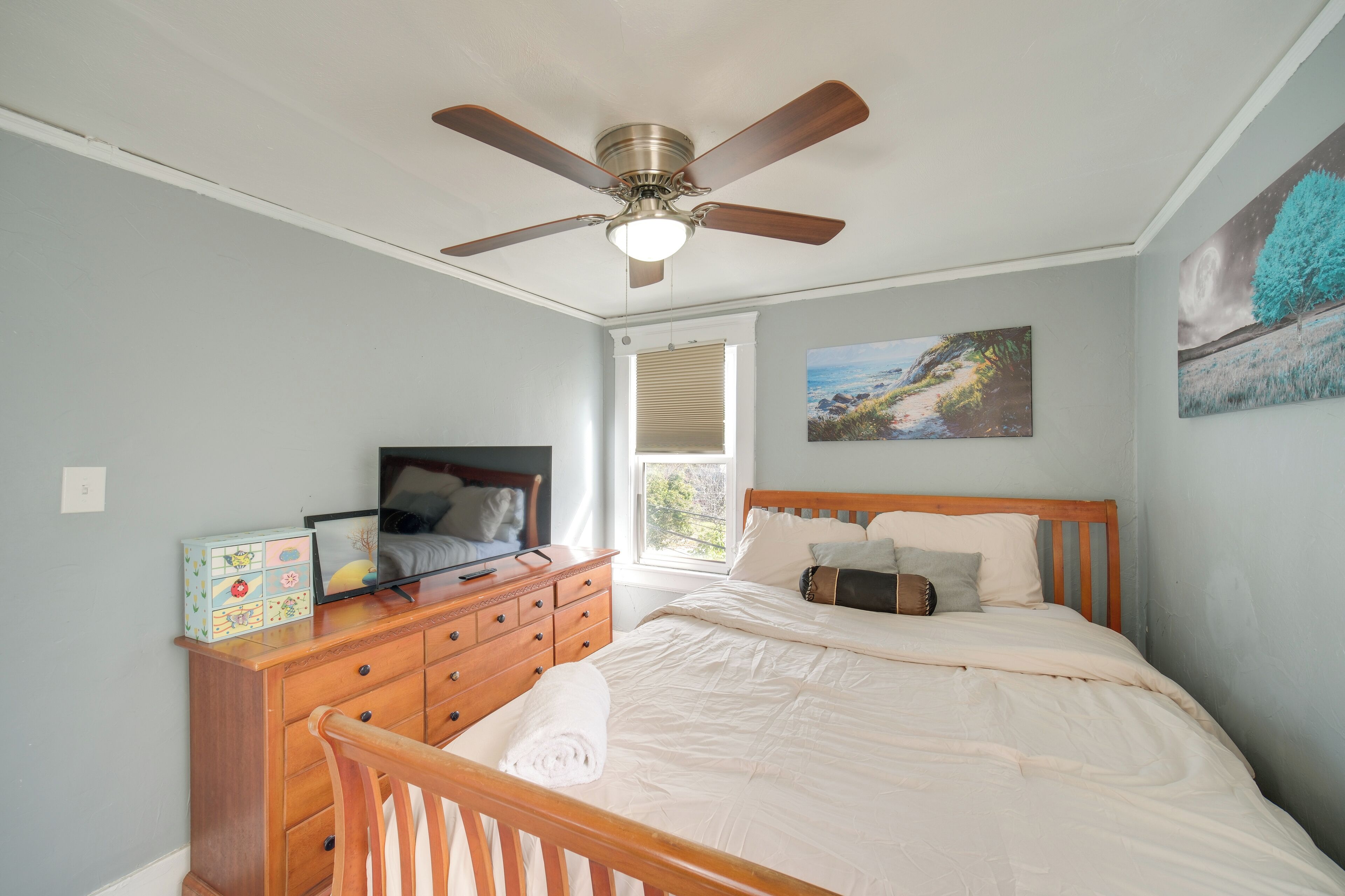 House (5 Bedrooms) | Interior