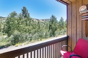 Apartment (1 Bedroom) | Interior - 1 Mi to Brian Head Resort! Mtn-view Gem w/ Shuttle (Brian Head)