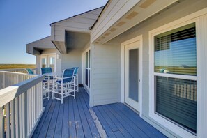 Apartment (2 Bedrooms) | Interior - Boardwalk to the Beach! Mustang Island Condo (Port Aransas)