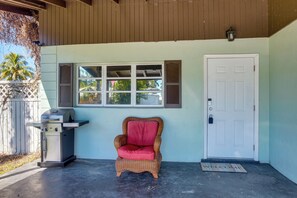 House (3 Bedrooms) | Interior - Dock & Canal Access! Home 2 Mi to Dtwn Fort Myers (North Fort Myers)