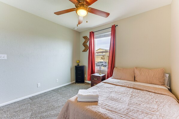 House (3 Bedrooms) | Interior