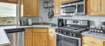 Near Dinosaur Nat'l Monument! High Desert Hideaway