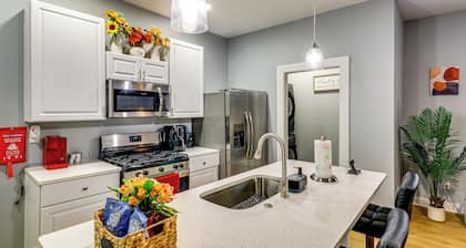 2 Mi to Mercedes-benz Stadium: Westside Townhome