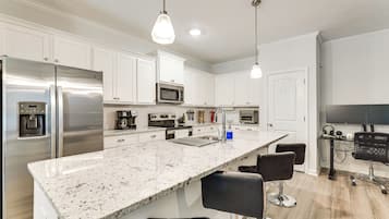 Apartment (3 Bedrooms) | Interior