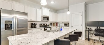 艾肯市中心及賽馬場 5 英里聯排住宅