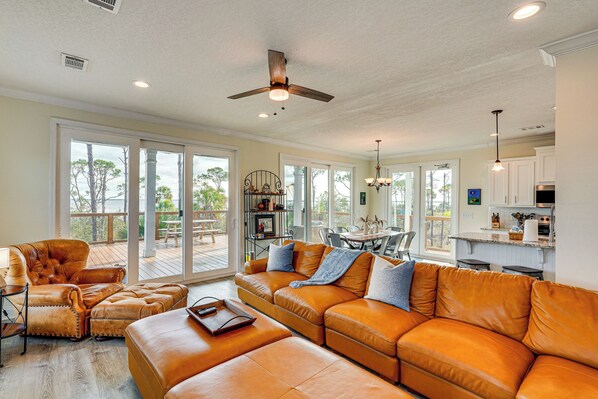 House (4 Bedrooms) | Interior