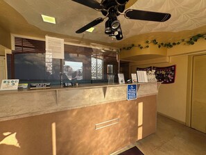 Lobby - Perfect Beach Escape – 2 Rooms w/ 2 Queens Room Near Ponce de Leon Lighthouse (Daytona Beach)