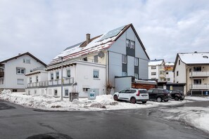 Exterior - Apartment "Auszeit Schwarzwald" with Private Terrace and Wi-Fi (Furtwangen)