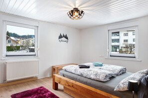 1 bedroom, WiFi, bed sheets - Apartment 'Auszeit Schwarzwald' with Private Terrace and Wi-Fi (Furtwangen)