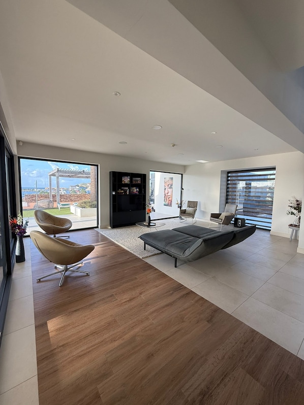 Interior - VILLA MAY, PRIVACY, FANTASTIC VIEWS AND 10 MIN FROM JAN THIEL (Willemstad)