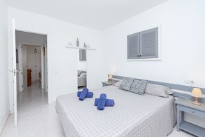 2 bedrooms, iron/ironing board, WiFi, bed sheets - Pet-Friendly Apartment 'Precioso' with Shared Pool & Private Terrace (Los Delfines)