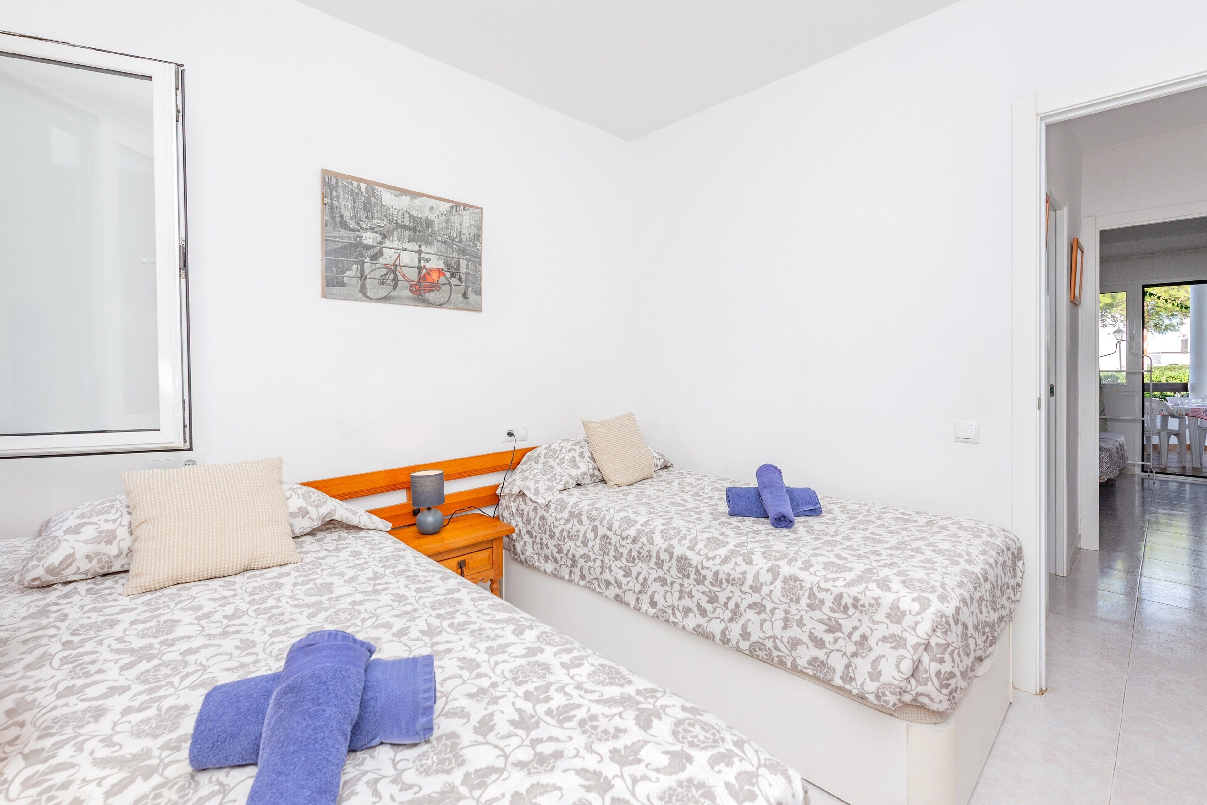 2 makuuhuonetta, silitysrauta/-lauta, Wi-Fi, vuodevaatteet