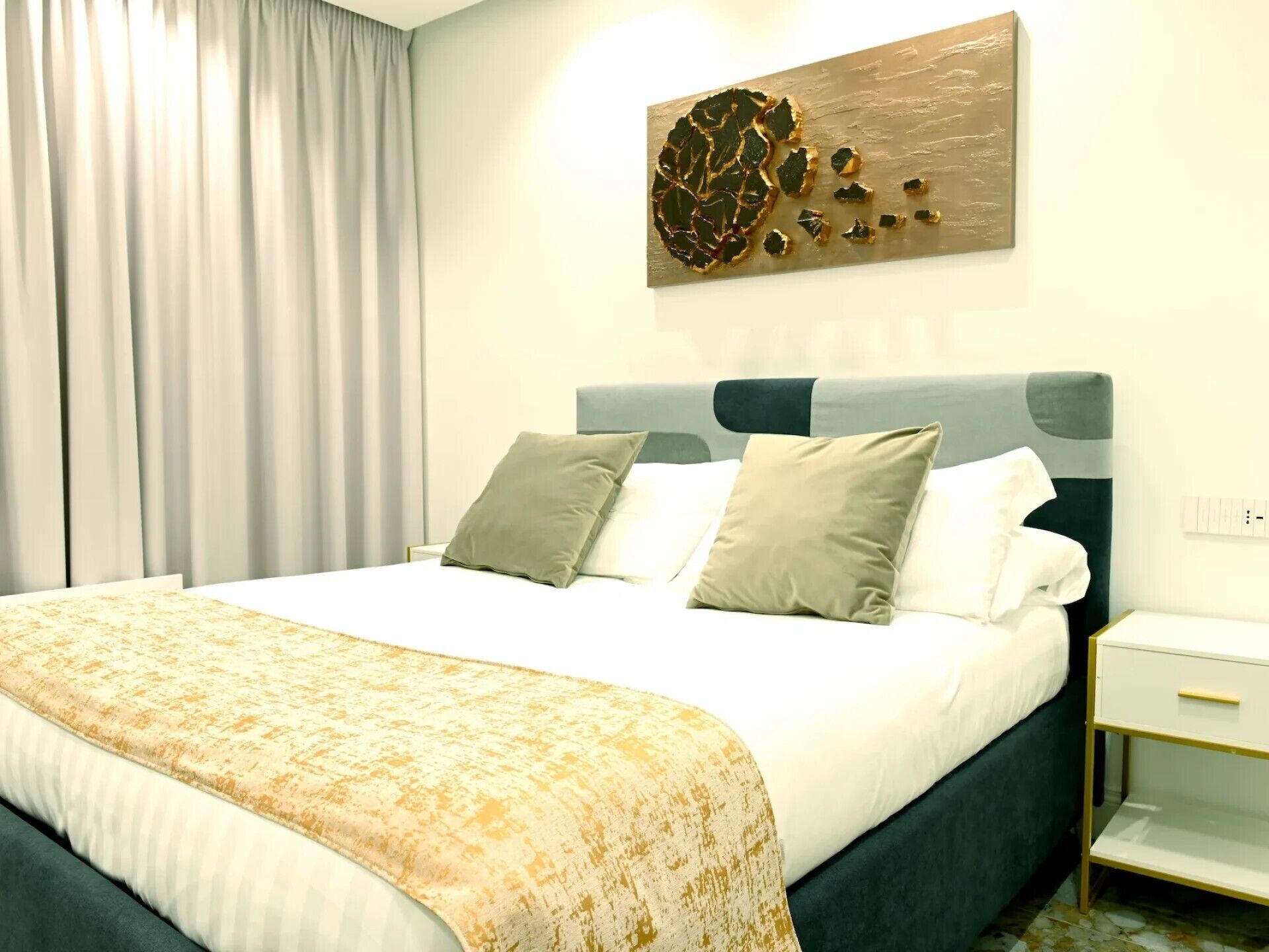 Kahden hengen superior-huone | Tallelokero huoneessa, äänieristys, silitysrauta/-lauta, ilmainen Wi-Fi