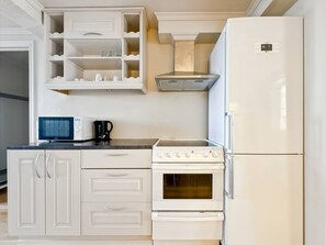 House, 2 Bedrooms, Accessible, Balcony | Interior - Ledaal Place 1 by Stavanger BnB (Stavanger)