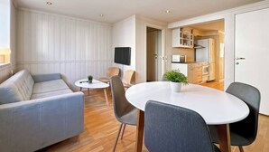 Casa, 2 habitaciones, con acceso para personas discapacitadas, balcón | Comedor