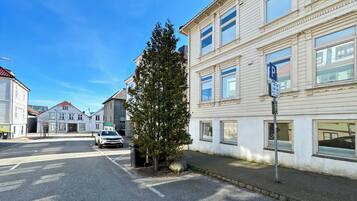 Hus, 2 soverom, tilgjengelighetstilpasset, balkong | Eksteriør