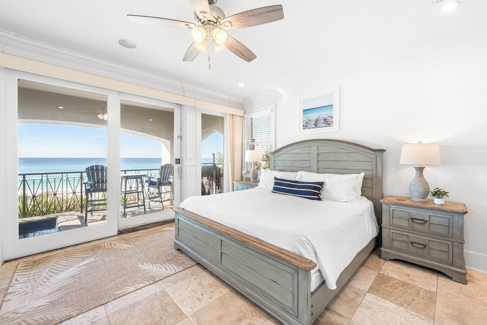 Le Neptune*BeachFront*Elevator*Luxury*Pool*Beach Svc - Miramar Beach | Vrbo