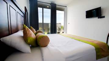 ๋๋ญ์ค ๋๋ธ๋ฃธ, ๋ฐ์ฝ๋, ๋ฐ๋ค ์ ๋ง | ์ฑ
์, ๋
ธํธ๋ถ ์์
๊ณต๊ฐ, ๋ค๋ฆฌ๋ฏธ/๋ค๋ฆฌ๋ฏธํ, ๋ฌด๋ฃ WiFi