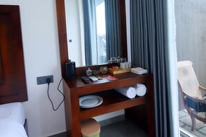 Doppia Deluxe | Una scrivania, postazione laptop, ferro/asse da stiro, Wi-Fi gratuito