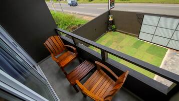 Deluxe Double Room, Balcony, Ocean View | Desk, laptop workspace, iron/ironing board, free WiFi
