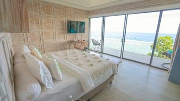 4 habitaciones, tabla de planchar con plancha, wifi y ropa de cama