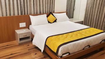 Cortinas blackout, quartos à prova de som, ferros/tábuas de passar roupa