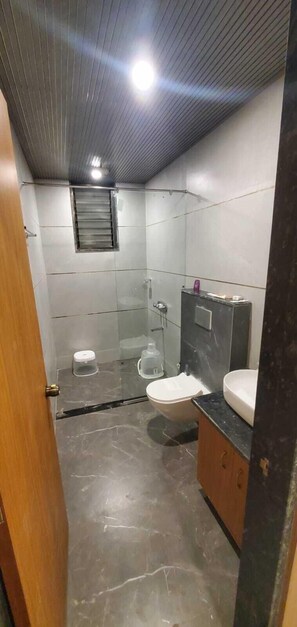 Shower, towels, soap, shampoo - KRISHNA SAI SUITES (Rahata)