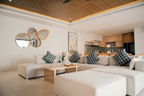 Living area - SALE40% Seminyak Villa 3BR around ShiShi Nightclub (Seminyak)