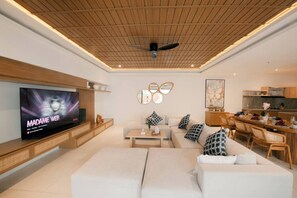 Living area - SALE40% Seminyak Villa 3BR around ShiShi Nightclub (Seminyak)