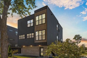 Exterior - G St Loft, Downtown Bentonville (Bentonville)