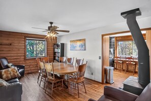 Cabin, 4 Bedrooms | Interior - Minnie Mine Cabin Retreat 4 Bedroom Cabin (Prescott)