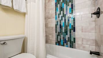 Apartamento, 2 habitaciones | Baño