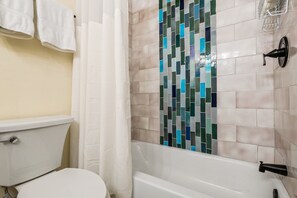 Condo, 2 Bedrooms | Bathroom