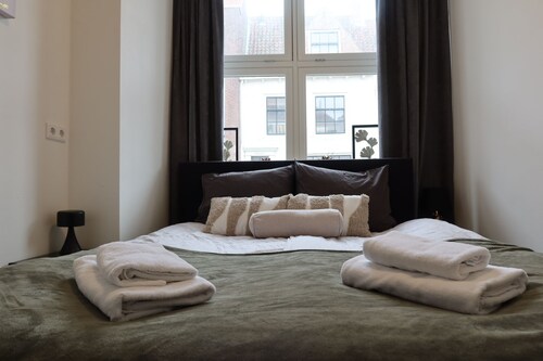 Luxurious and spacious apartment Casa - 5 minutes walk from downtown!