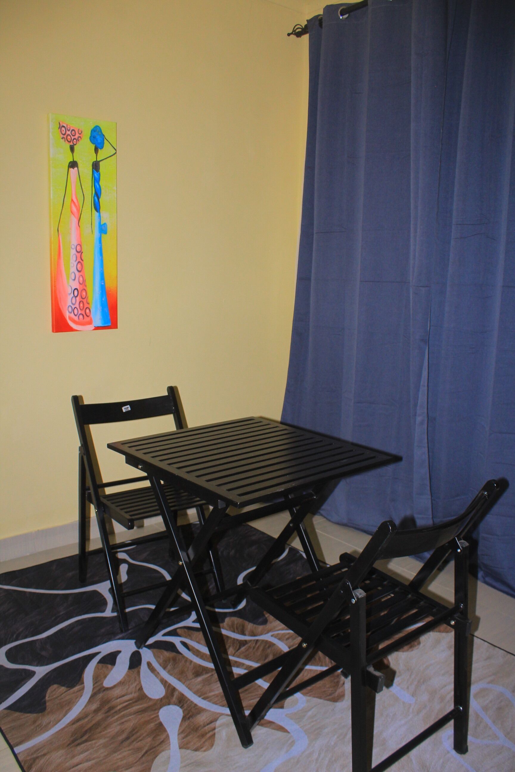 Bureau, espace de travail pour ordinateur portable