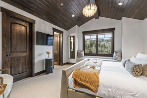 5 Schlafzimmer, Bügeleisen/Bügelbrett, kostenloses WLAN, Bettwäsche