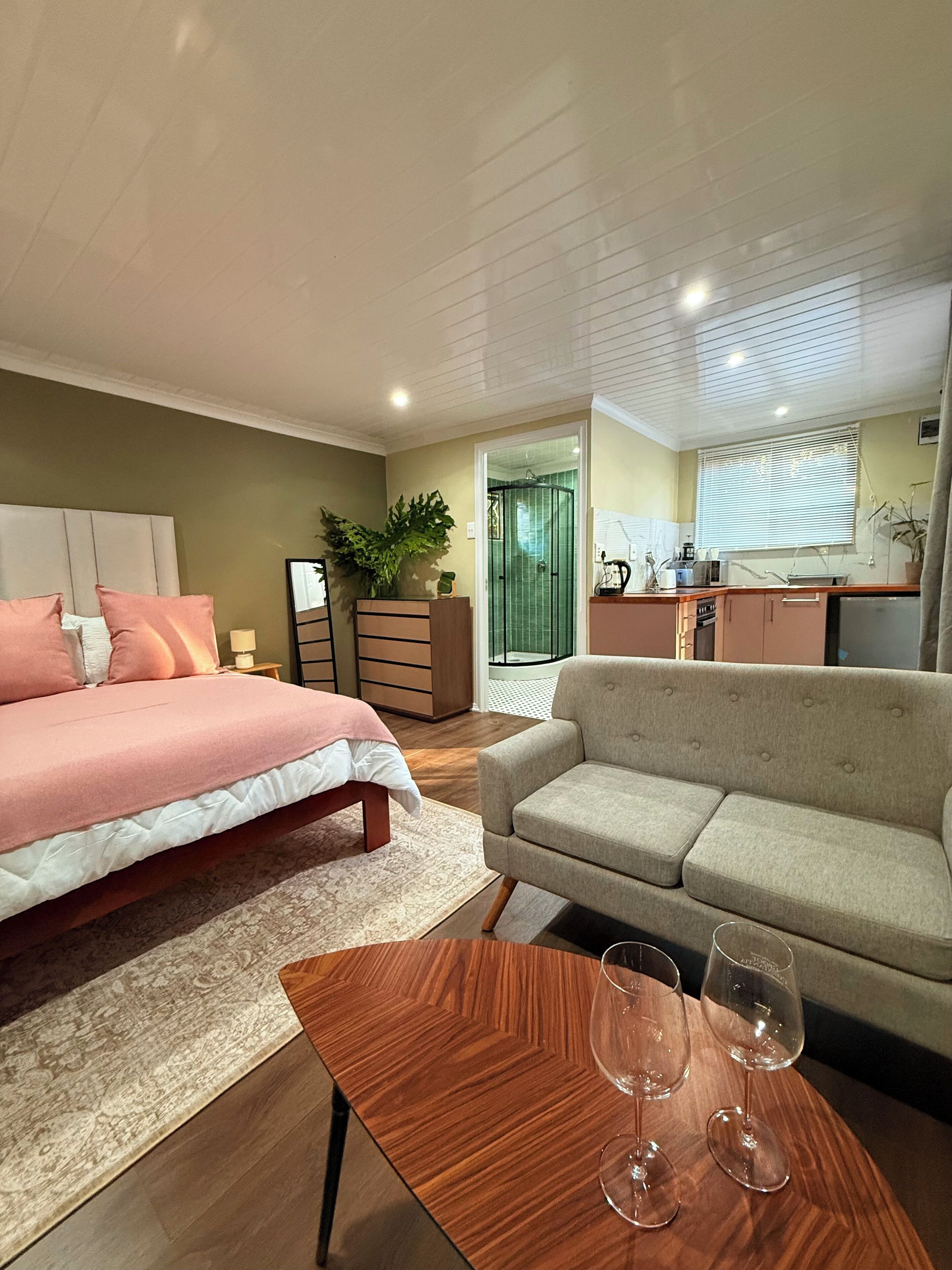 Luxury Cabin, Mountain View | Private kitchen | Fridge, microwave, coffee/tea maker, toaster