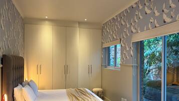 Kamar Double, patio | Setrika/meja setrika dan Wi-Fi gratis