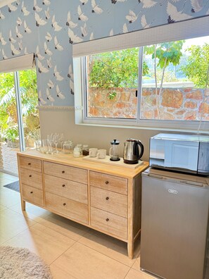 Kamar Double, patio | Dapur pribadi | Lemari es dan microwave