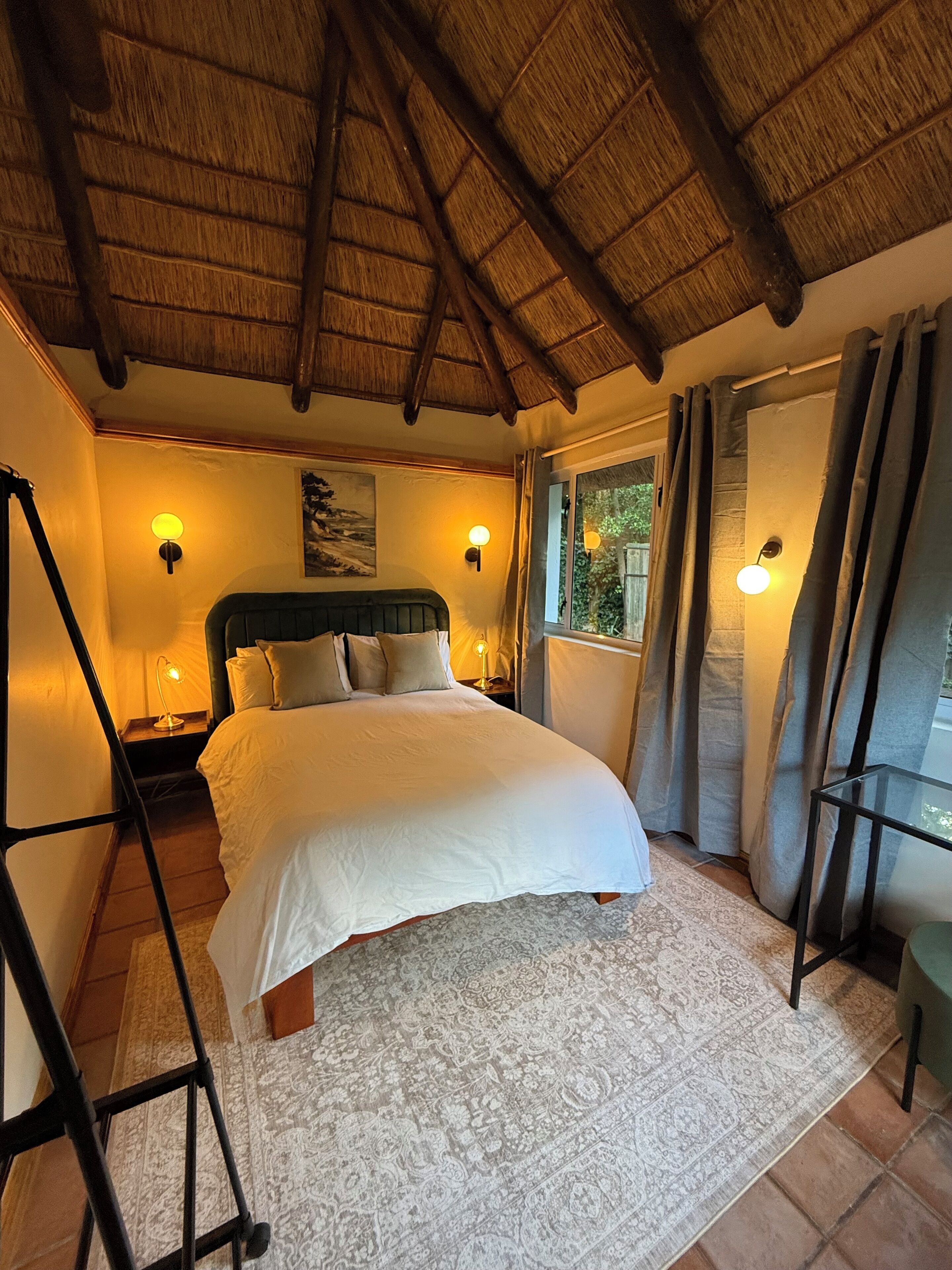 Luxury Cottage, Mountain View | Iron/ironing board, free WiFi