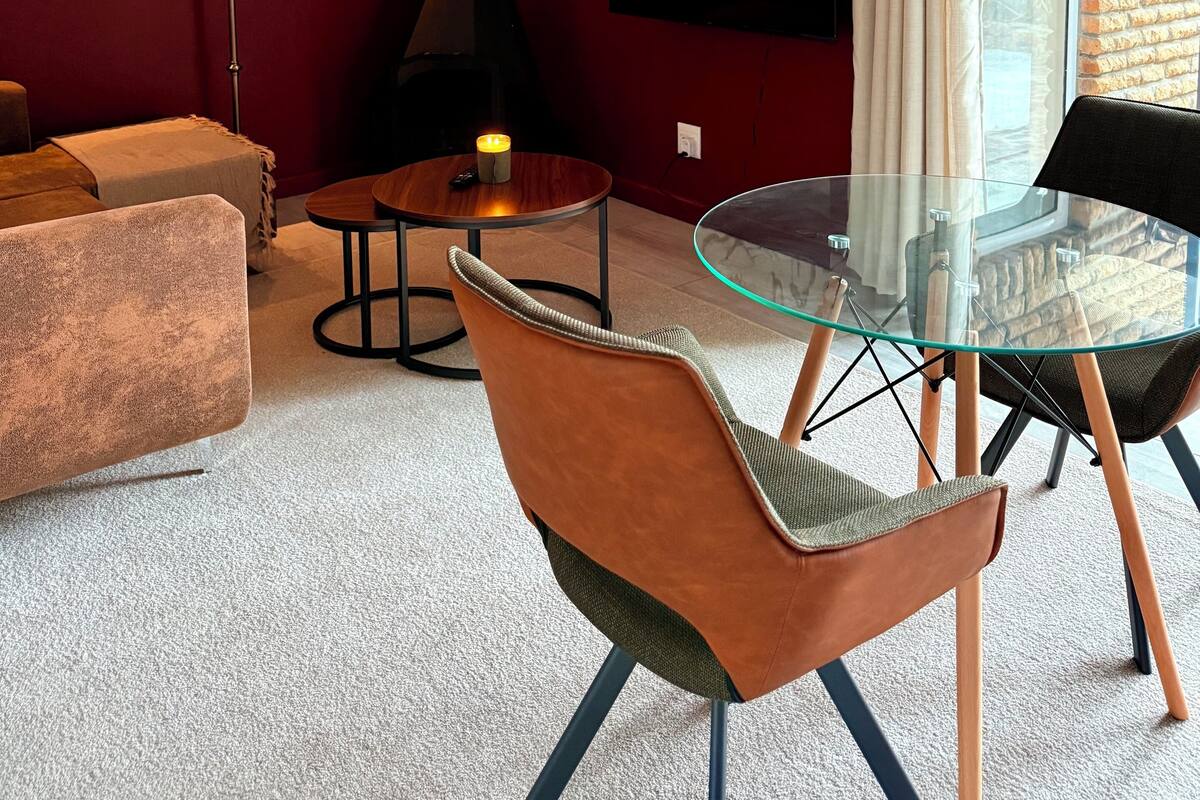 Apartemen Superior, pemandangan kebun | Makan di kamar