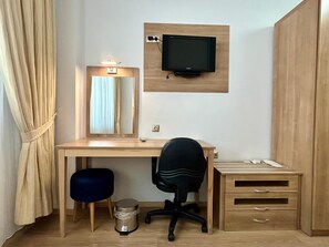 標準雙人房單人入住, 庭園景 | 房內夾萬、書桌、手提電腦工作空間、免費 Wi-Fi