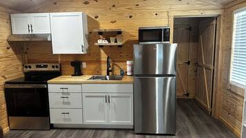 Micro-ondes, four, plaque de cuisson