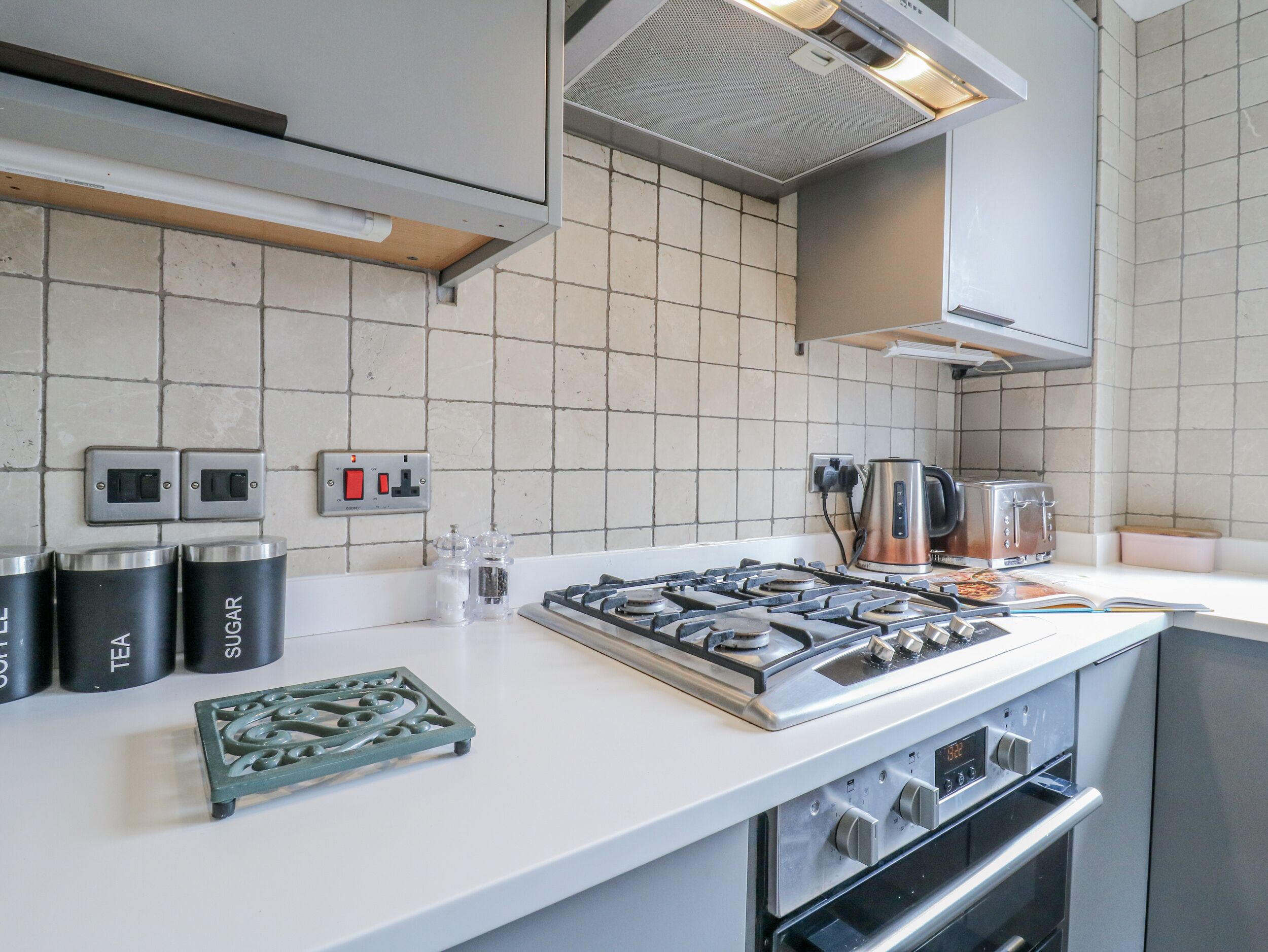 Kochgeschirr/Geschirr/Besteck