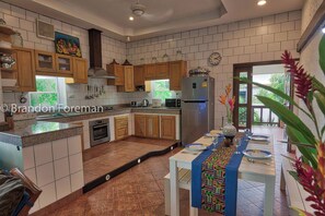 Villa, 4 Bedrooms, Smoking, Private Pool | Interior - Mooni Sunshine Villa (Krabi)