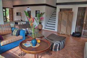 Villa, 4 Bedrooms, Smoking, Private Pool | Living room