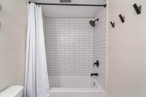 Hair dryer - Downtown Home, Near Waterfront, Central AC, Spacious (Tacoma)