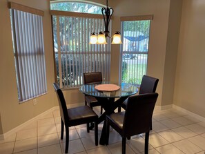 Dining - Your happy place just minutes from Spanish Springs (The Villages)